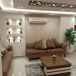 Nile View Cosy Modern Apartment
